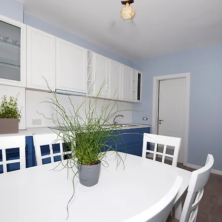 Dion Apartment